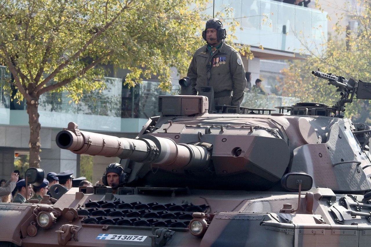 «Σείστηκε» η γη στην Θεσ/νίκη: Iσχυρό μήνυμα στον Ρ.Τ.Ερντογάν με επίδειξη ισχύος των ΕΔ – «Έκοψαν» την ανάσα άρματα μάχης και ΟΥΚάδες